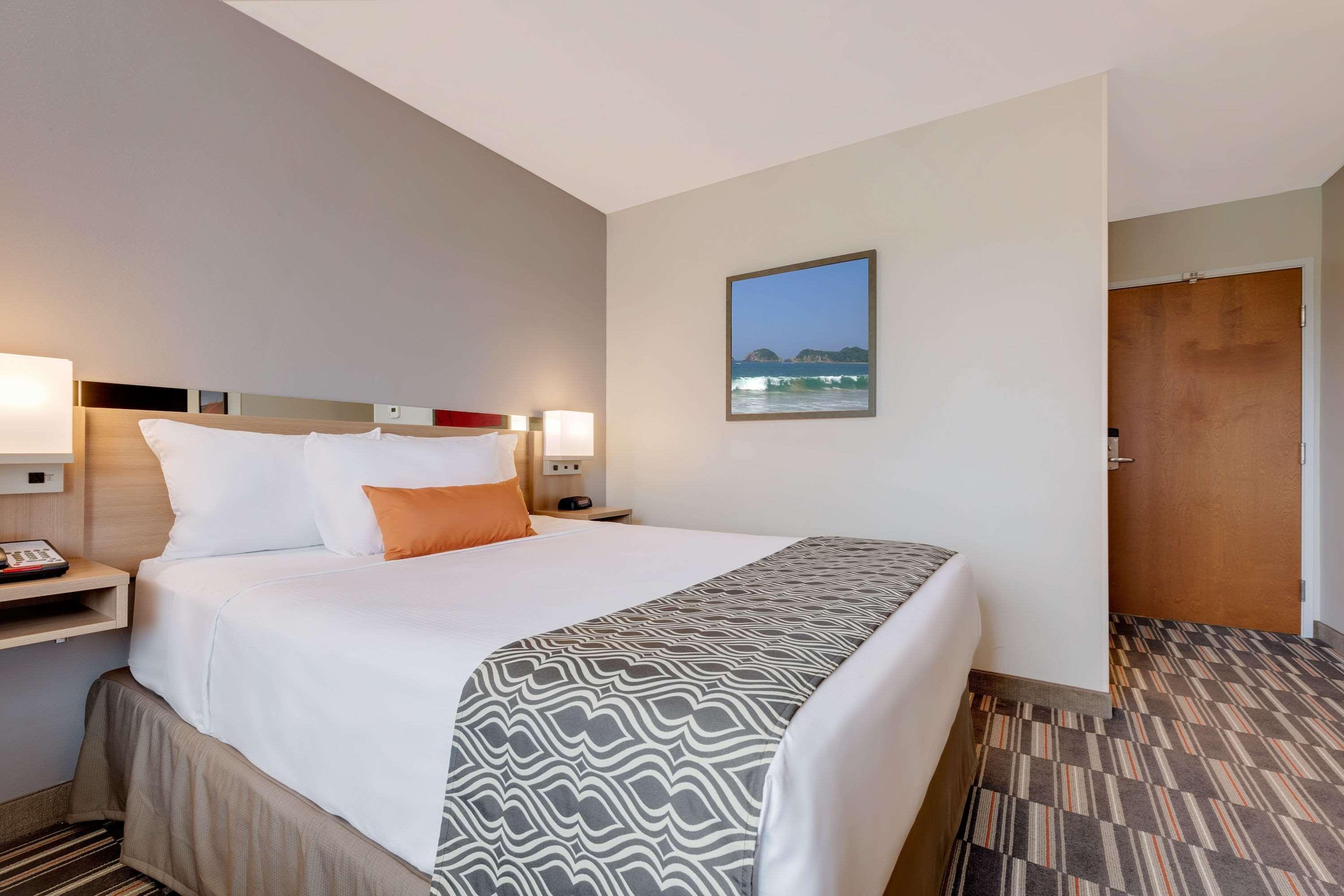 Microtel Inn & Suites By Wyndham Clarion Luaran gambar