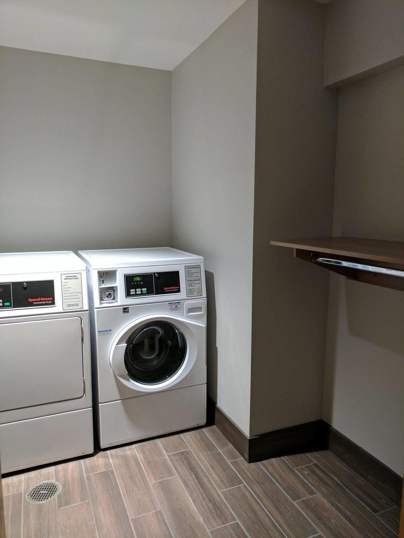 Microtel Inn & Suites By Wyndham Clarion Luaran gambar