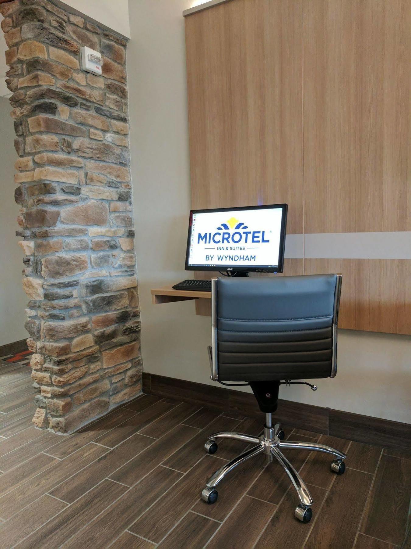 Microtel Inn & Suites By Wyndham Clarion Luaran gambar